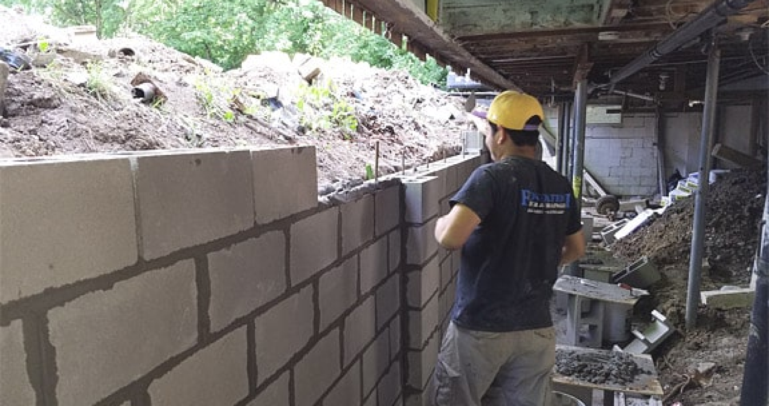 Best Crawl Space Repair Services in Strawberry Plains